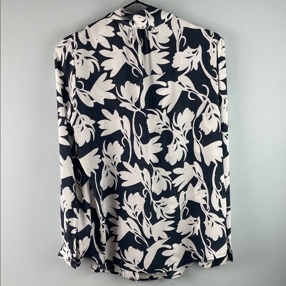 J. Crew Floral Blouse Size 2 - Picture 10 of 11